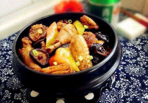 黄闷鸡的做法视频,一招掌握金黄诱人、鲜香四溢的秘诀