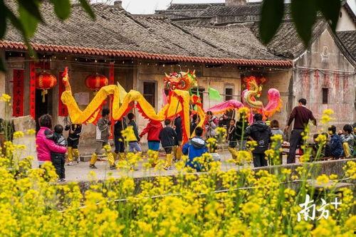 兴宁赏灯视频,兴宁古城元宵佳节赏灯盛况