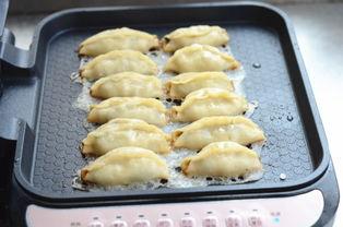 做锅贴的视频,美味多汁,一学就会